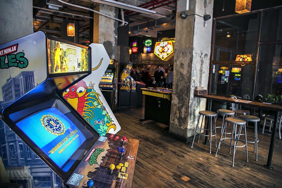 ARCADE Ở MỸ: SỰ GIAO THOA GIỮA CỔ ĐIỂN VÀ HIỆN ĐẠI