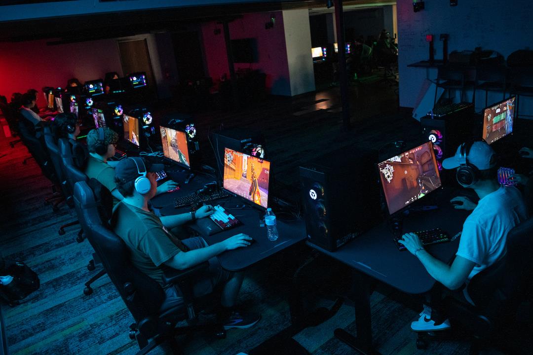 E-SPORT Ở MỸ: ĐỘ PHỔ BIẾN VÀ NHỮNG ĐỘI TUYỂN HÀNG ĐẦU