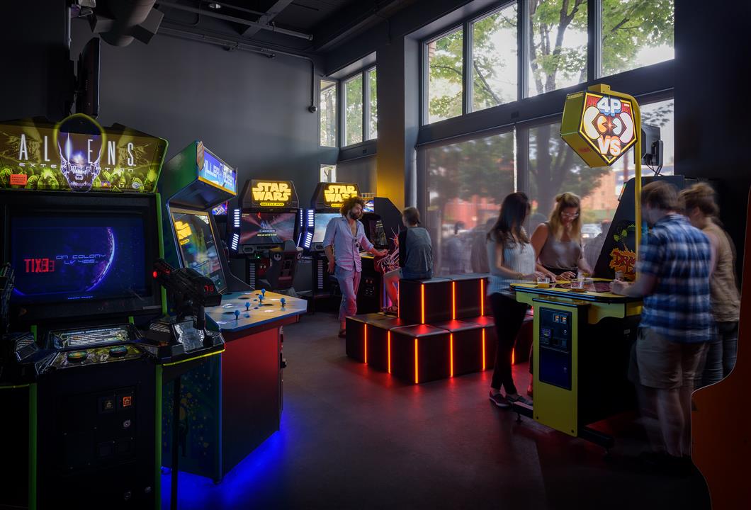 ARCADE Ở MỸ: SỰ GIAO THOA GIỮA CỔ ĐIỂN VÀ HIỆN ĐẠI